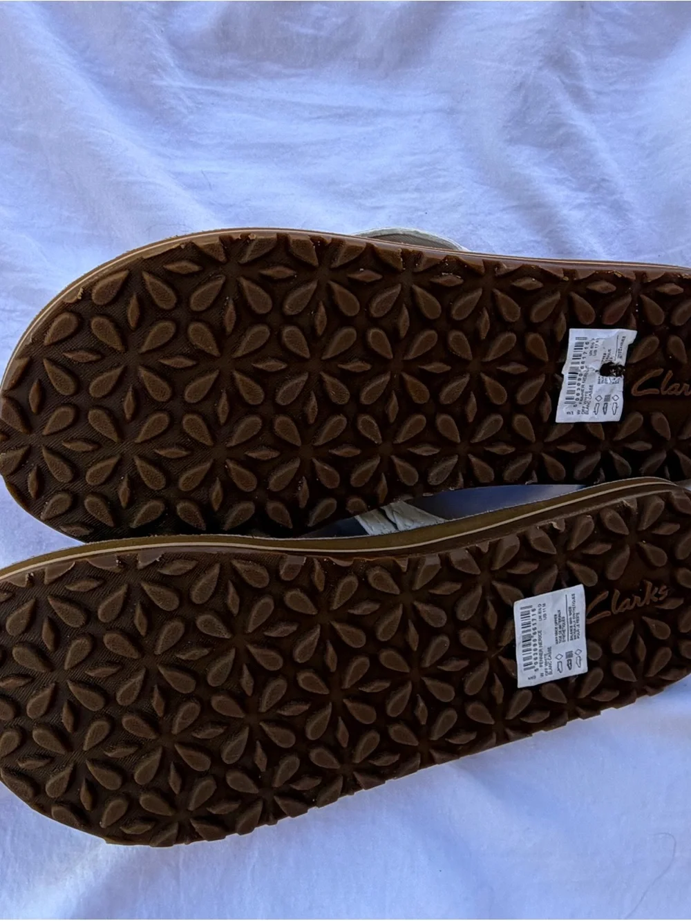 Clarks Fenner Nerice flip-flop sandals off white NWT Sz 11 Arch Comfort - Picture 5 of 6